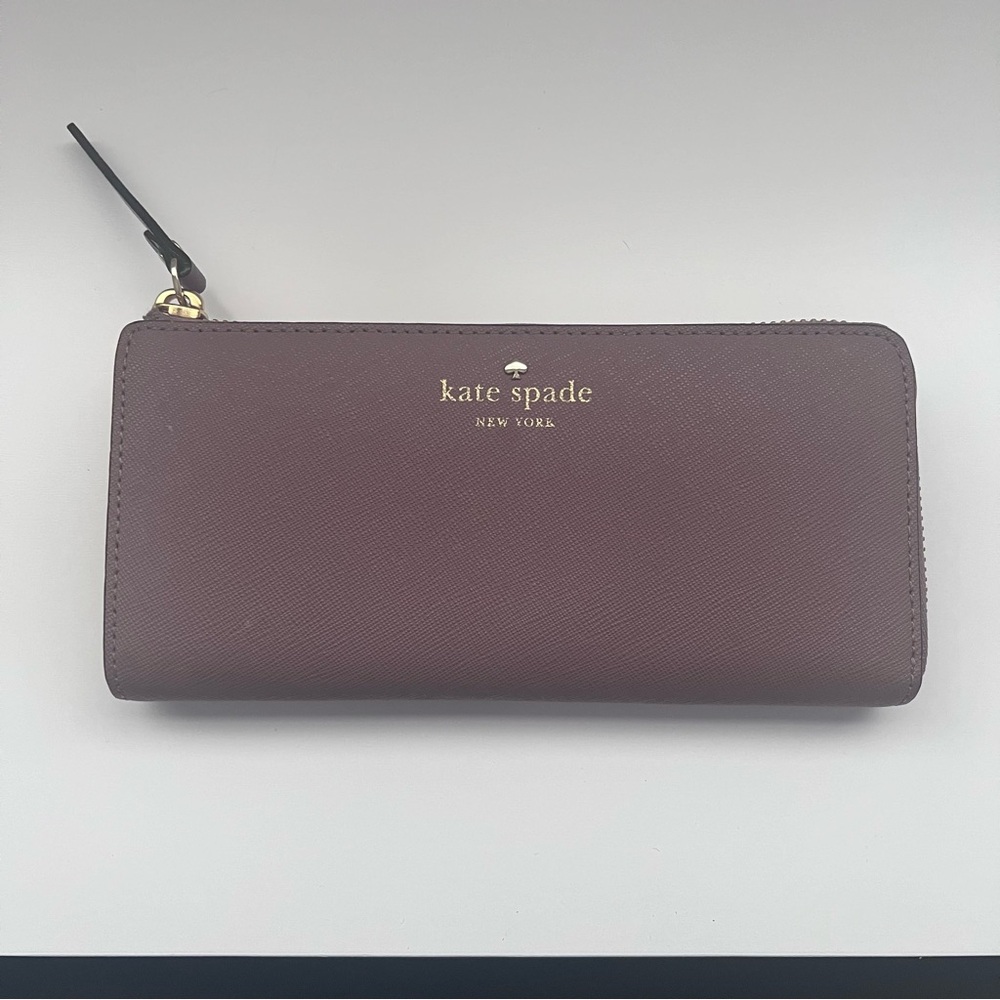 Kate Spade Mikas Pond Nisha Leather Wallet in Neutral